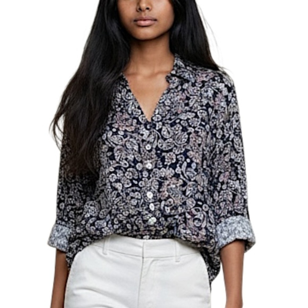 4/$20 Croft & Barrow Paisley Button Front Shirt - Navy - Size Small